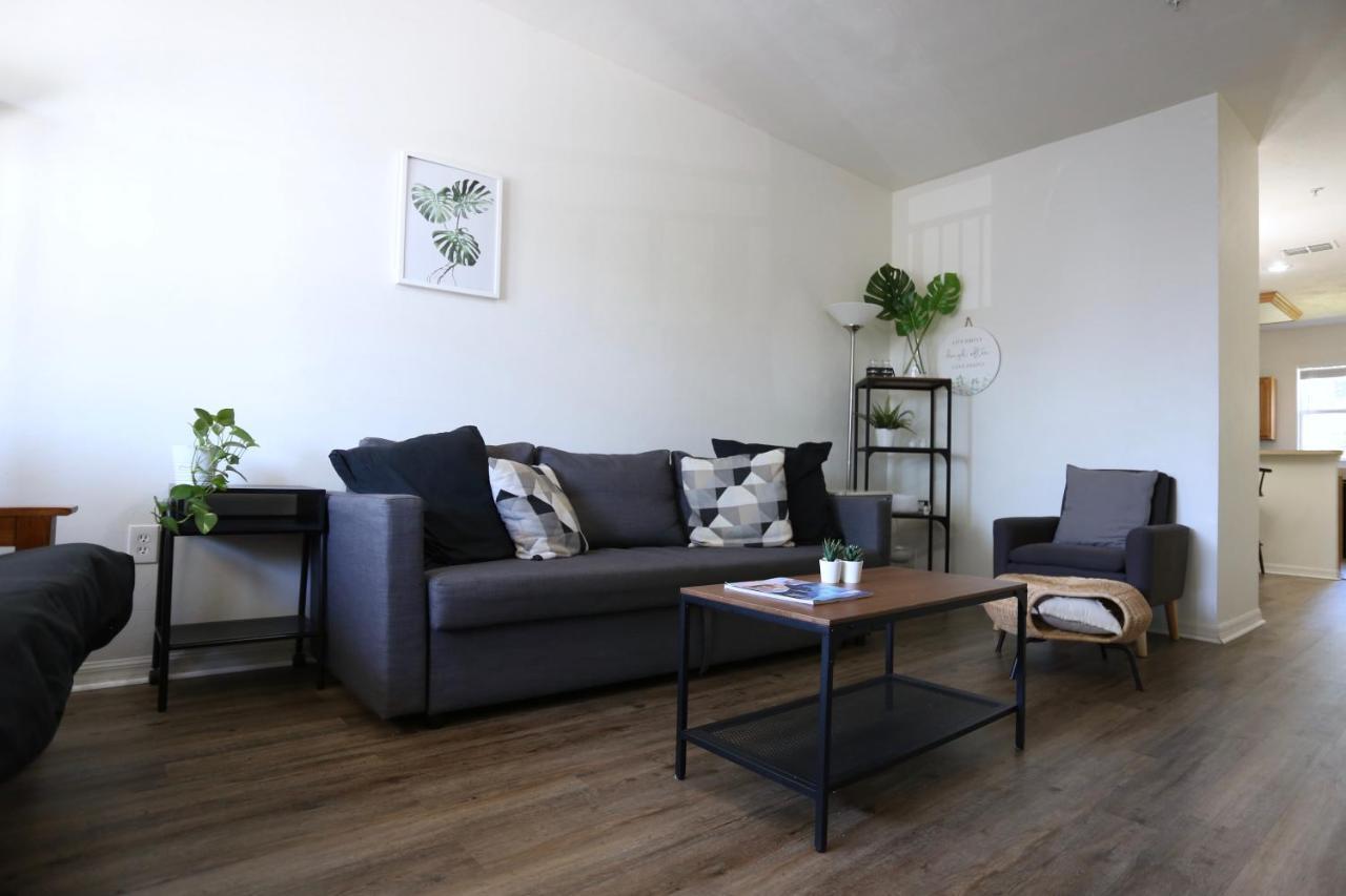 Oaks Modern & Comfy Condo In The Perfect Location Gainesville Exterior foto